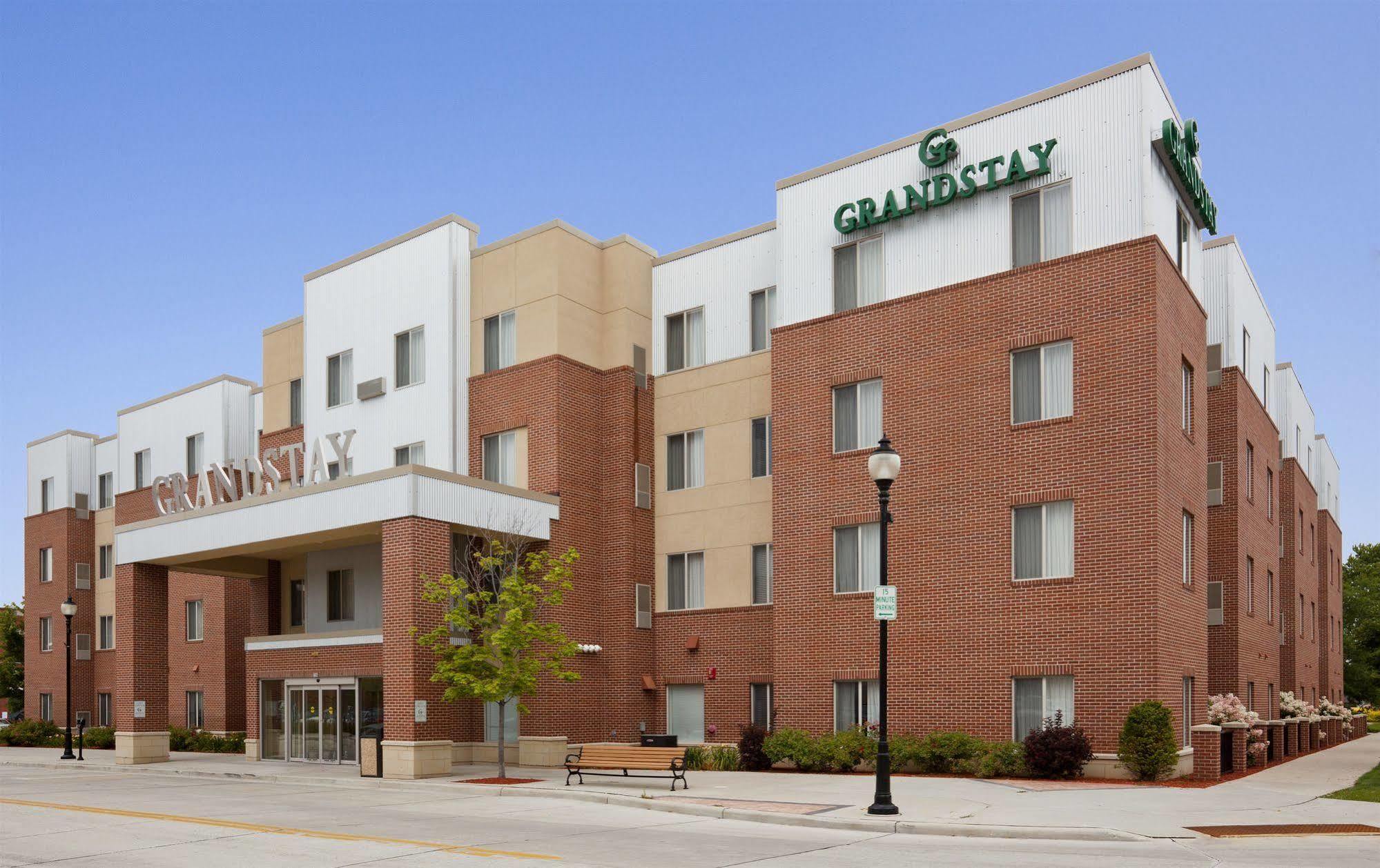 Grandstay Hotel & Suites Downtown Sheboygan Dış mekan fotoğraf